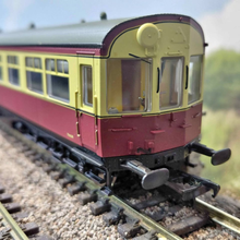 Load image into Gallery viewer, Bachmann - 39-575 - Hawksworth A38 Auto Trailer - Crimson and Cream - W231 - OO Gauge
