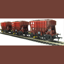 Load image into Gallery viewer, Bachmann Branchline - 38-285 - set of Three 22T Cement Wagons - Tunnel Cement - OO Gauge
