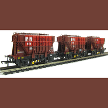 Load image into Gallery viewer, Bachmann Branchline - 38-285 - set of Three 22T Cement Wagons - Tunnel Cement - OO Gauge
