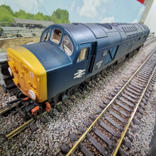 Load image into Gallery viewer, Class 40 Diesel Locomotive in BR Blue with Indicator Discs - No. 40029 - Weathered - Analogue - Bachmann - OO Gauge
