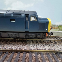 Load image into Gallery viewer, Class 40 Diesel Locomotive in BR Blue with Indicator Discs - No. 40029 - Weathered - Analogue - Bachmann - OO Gauge
