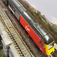 Load image into Gallery viewer, Class 43 Hornby Virgin 125 Three Car Set - OO Gauge - Analogue
