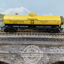 Load image into Gallery viewer, Double Bogied Oil Tankers - Rake of 5 - Various Liveries - HO Gauge
