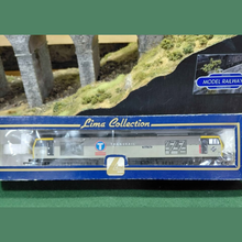 Load image into Gallery viewer, Lima - Class 60 - Transrail Livery Locomotive - Bow Fell - Numbered 60 015 - OO Gauge - Analogue
