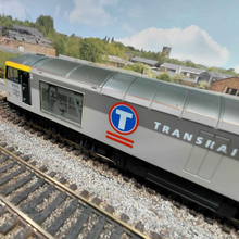 Load image into Gallery viewer, Lima - Class 60 - Transrail Livery Locomotive - Bow Fell - Numbered 60 015 - OO Gauge - Analogue
