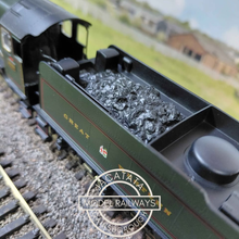Load image into Gallery viewer, Hornby - Class 6000 - 4-6-0 - Steam Locomotive - Great Western Green Livery - King Stephen - 6029 - OO Gauge - Analogue
