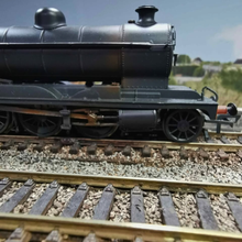 Load image into Gallery viewer, Bachmann Locomotive - 31-004 ex GCR Robinson - BR Black - Early Crest - No. 63598 - 00 Gauge - DCC Ready
