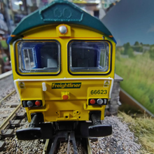 Load image into Gallery viewer, Hornby Freightliner Class 66 Locomotive - Bill Bolsover - Bardon Aggregates Livery - No. 66623 - 00 Gauge - DCC Ready
