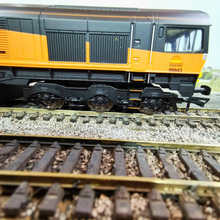 Load image into Gallery viewer, OO Gauge Hornby Class 66 Diesel Electric Locomotive in &#39;Colas&#39; Livery - No. 66843 - DCC Ready

