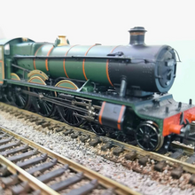 Load image into Gallery viewer, OO Gauge Hornby Hall Class 4-6-0 BR Green Locomotive &#39;Conyngham Hall&#39; - No 6937 - Analogue

