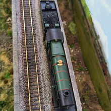 Load image into Gallery viewer, OO Gauge Hornby Hall Class 4-6-0 BR Green Locomotive &#39;Conyngham Hall&#39; - No 6937 - Analogue
