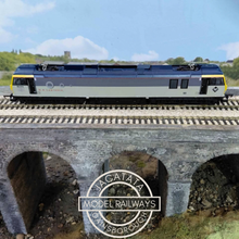 Load image into Gallery viewer, Lima - L204672a - Class 92 - Two Toned Railfreight Grey Livery - Electric Locomotive - D H Lawrence - Numbered 92 015 - OO Gauge - Analogue
