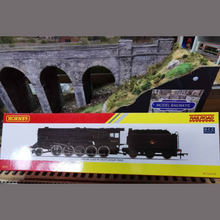 Load image into Gallery viewer, Hornby Late BR Class 9F - Crosti Boiler - Locomotive - No. 92023 - OO Gauge - DCC Ready
