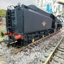 Load image into Gallery viewer, Hornby Late BR Class 9F - Crosti Boiler - Locomotive - No. 92023 - OO Gauge - DCC Ready
