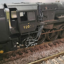 Load image into Gallery viewer, Hornby Late BR Class 9F - Crosti Boiler - Locomotive - No. 92023 - OO Gauge - DCC Ready
