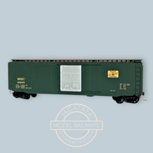 Load image into Gallery viewer, MTL - Micro Trains - 31330 - 50 Foot Standard Box Car - Single Door - Maine Central Railroad Livery - MEC 9507 - N Gauge
