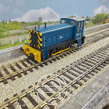 Load image into Gallery viewer, Heljan - Ruston &amp; Hornsby - 165DE - 0-6-0 Diesel Shunter - Repaint and Detailed as No.97652 - British Rail Blue - OO Gauge - DCC
