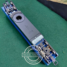 Load image into Gallery viewer, Dapol - B800 - Track Cleaner - UK Couplings - OO Gauge - Unused
