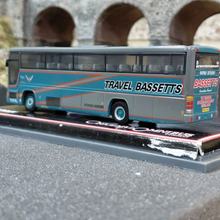 Load image into Gallery viewer, 1999 Corgi Original Omnibus - 43311 - Plaxton Premiere - Bassetts Coachways Ltd - 1:76 Scale  - OO Gauge
