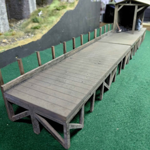 Load image into Gallery viewer, Weathered Coaling Stage/Platform - O Gauge
