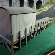Load image into Gallery viewer, Weathered Coaling Stage/Platform - O Gauge
