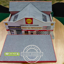 Load image into Gallery viewer, Metcalfe - Constructed - Service Station/Garage - Card Construction Kit Built - OO/HO Gauge
