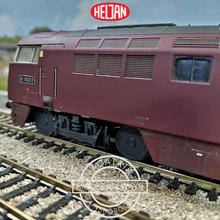 Load image into Gallery viewer, Heljan - Class 52 - Western Lancer - Diesel Locomotive - BR Maroon livery - No. D1027 - Weathered - OO Gauge - DCC Ready
