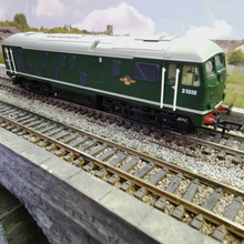 Load image into Gallery viewer, &#39;00&#39; Gauge Bachmann Class 24 in BR Green. (Analogue)
