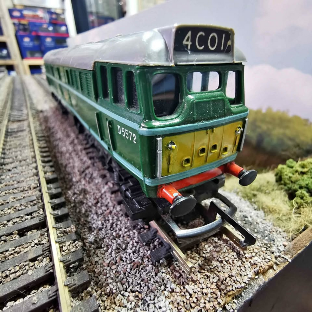 Triang BR Class 31 Dummy Diesel Locomotive - No. D5572 - OO Gauge - Non Motorised (Copy)