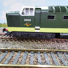 Load image into Gallery viewer, Lima Deltic Locomotive - The Green Howards - Two Tone Green - No. D9008 - 00 Gauge - Analogue
