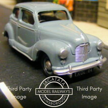 Load image into Gallery viewer, Pocketbond - Classix - EM76806 - Austin A-40 - Dorset - 2 Door Saloon - Tweed Grey - 1:76 Scale - OO Gauge

