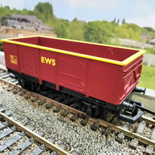 Load image into Gallery viewer, Set of 3 - Hornby YGB Wagons - EWB Livery - 00 Gauge
