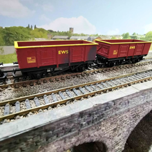 Load image into Gallery viewer, Set of 3 - Hornby YGB Wagons - EWB Livery - 00 Gauge
