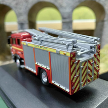 Load image into Gallery viewer, Oxford Diecast - MAN - Avon Fire &amp; Rescue Engine - 1:76 Scale
