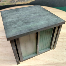 Load image into Gallery viewer, Lineside Hut - O Gauge
