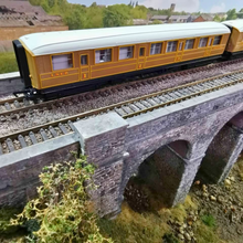 Load image into Gallery viewer, Set of 3 - Hornby - LNER - Teak Corridor Coaches - OO Gauge
