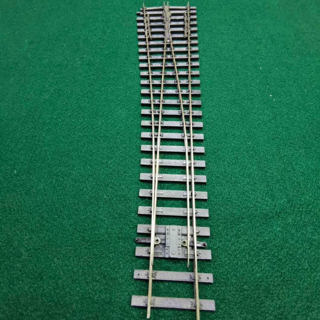 Peco Points - Left Hand - Pre-Owned - 0 Gauge