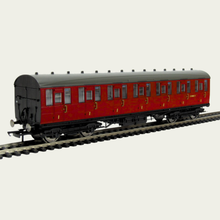 Load image into Gallery viewer, Hornby - R4519 - BR Gresley Suburban - 1st Class Coach - E81025E - BR Crimson - OO Gauge
