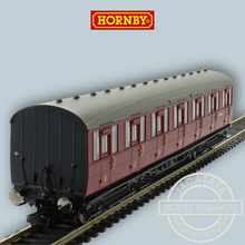Load image into Gallery viewer, Hornby - R4648 - BR Gresley Suburban - First Class Coach - BR Crimson - No.E81035E - OO Gauge (Copy)
