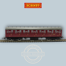Load image into Gallery viewer, Hornby - R4648 - BR Gresley Suburban - First Class Coach - BR Crimson - No.E81035E - OO Gauge (Copy)
