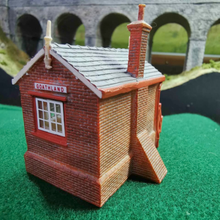Load image into Gallery viewer, Hornby Skaledale - NER Signal Box- OO Gauge - R9744
