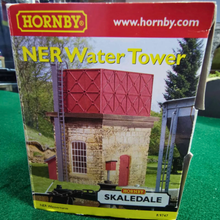 Load image into Gallery viewer, Hornby Skaledale - NER Water Tower - OO Gauge - R9747
