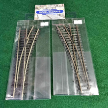 Load image into Gallery viewer, Hornby OO Gauge Set Track Points - Right Hand / Left Hand
