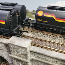 Load image into Gallery viewer, Hornby Railroad Shell Petrol Tanker - R6371 - OO Gauge
