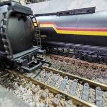 Load image into Gallery viewer, Hornby Railroad Shell Petrol Tanker - R6371 - OO Gauge
