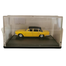 Load image into Gallery viewer, Oxford Diecast - Triumph 2500 - 76TP001 - 1:76
